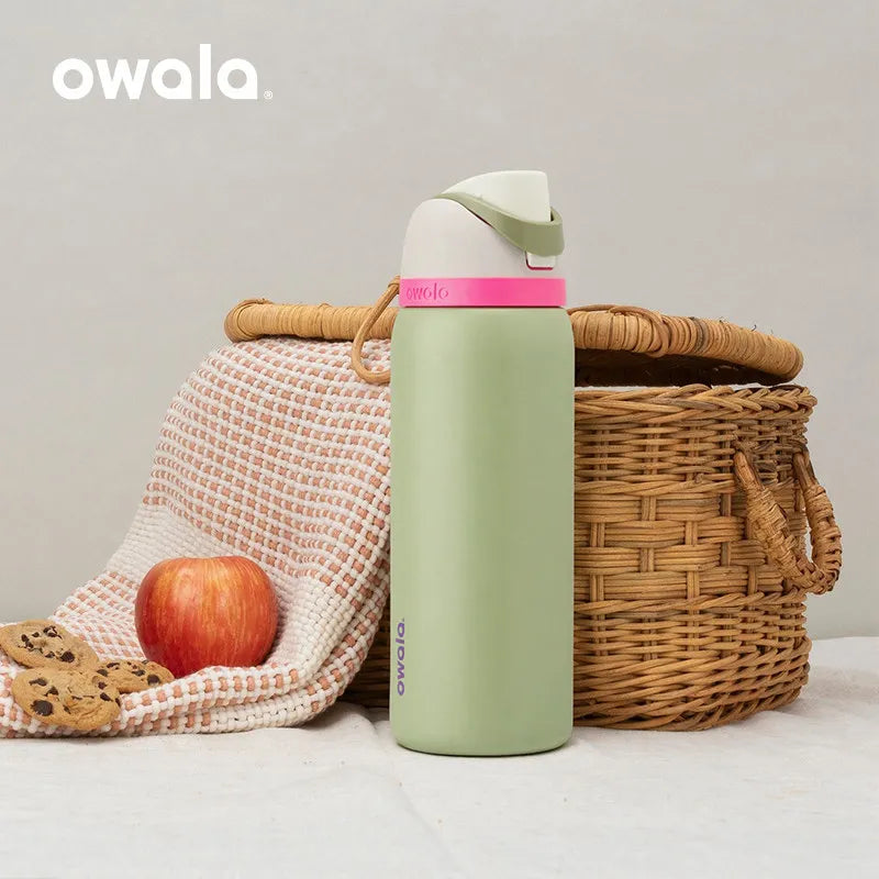 Owala Freesip stainless steel insulated water bottle 945mL/32oz